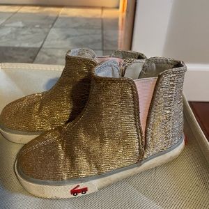 Toddler shoes